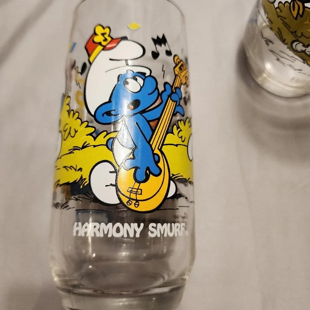 Vintage 1983 Smurf Glasses Set Of 4‎ Smurfette, Hefty, Baker, Handy, Harmony